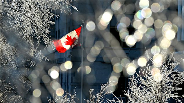 Le 15 février est le Jour du drapeau national du Canada. En 1996, la ministre du Patrimoine canadien, Sheila Copps, lança la distribution d'un million de drapeaux aux Canadiens pour le Jour du drapeau de 1997. Le programme fut critiqué, car il coûta 15 millions de dollars et seulement 12 % des drapeaux avaient été distribués à des Québécois qui formaient alors pourtant 25 % de la population canadienne...