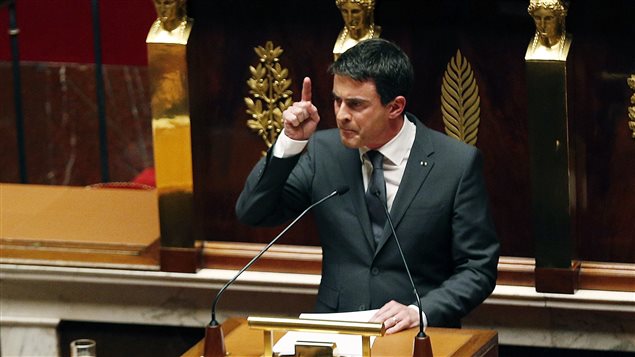 El primer ministro francés, Manuel Valls, durante el emotivo discurso que hizo ante la Asamblea Nacional. 