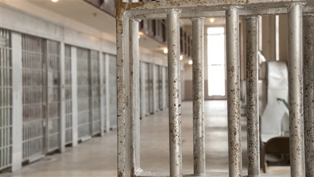 Prisonniers en isolement : Poursuite intentée contre le gouvernement canadien