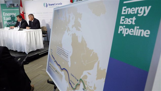 Le dossier de l'heure au Québec et à Québec c'est sans aucun doute le controversé projet d'oléoduc d'Énergie Est Le dossier de l'heure au Québec et à Québec c'est sans aucun doute le controversé projet d'oléoduc d'Énergie Est