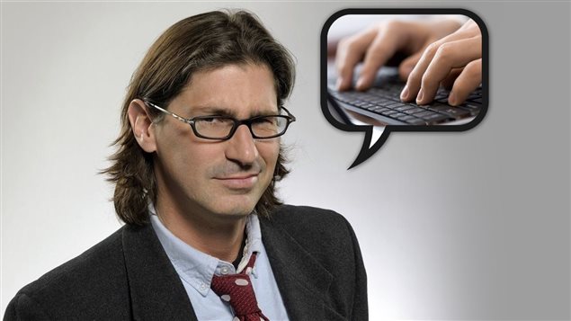 Jean-René Dufort a trouvé la solution aux conflits dans le monde : débrancher Internet. Jean-René Dufort a trouvé la solution aux conflits dans le monde : débrancher Internet.