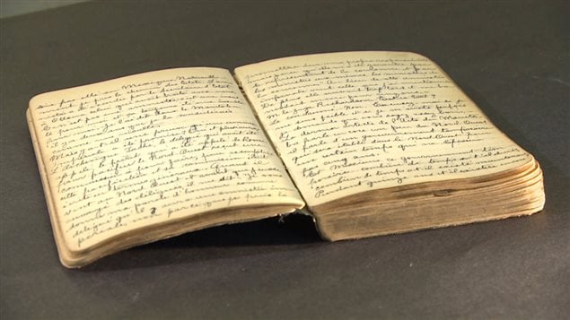 L'un des carnets rédigés par Charles Sauvé. Le document est entreposé à la Société historique de Saint-Boniface.