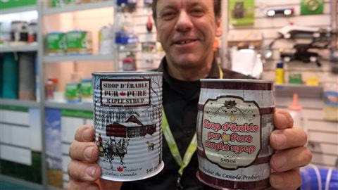 La boîte de conserve traditionnelle de sirop d’érable et une nouvelle forme