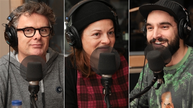 Le journaliste Brendan Kelly aux côtés des comédiens Sophie Cadieux et Jean-Philippe Baril-Guérard Le journaliste Brendan Kelly aux côtés des comédiens Sophie Cadieux et Jean-Philippe Baril-Guérard