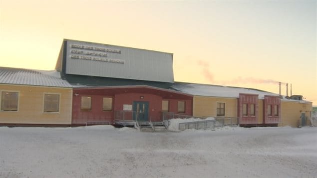 L'École des Trois Soleils d'Iqaluit au Nunavut
