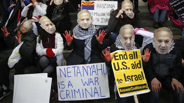 Manifestación anti israelí en previsión del discurso de Benjamín Netanyahu.
