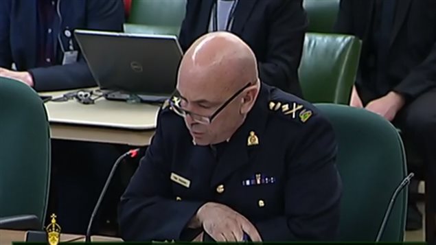Bob Paulson, comisario de la Gendarmería Real de Canadá (GRC) durante su intervención ante la Comisión permanente de Seguridad Pública y Nacional del parlamento.  