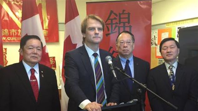 加拿大移民部长亚历山大周日宣布了这一消息。