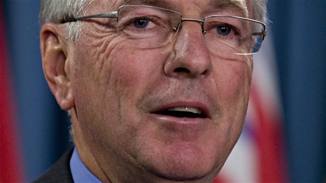 Jean Perrault a été maire de Sherbrooke de même que président de la Fédération canadienne des municipalités. Il préside le groupe de travail sur la simplificaiton des mécanismes de reddition de comptes pour les municipalités. Jean Perrault a été maire de Sherbrooke de même que président de la Fédération canadienne des municipalités. Il préside le groupe de travail sur la simplificaiton des mécanismes de reddition de comptes pour les municipalités.