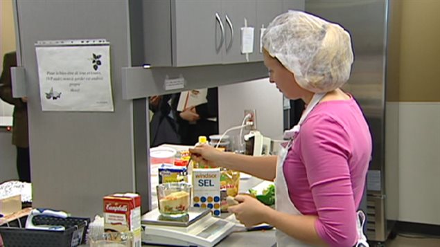 L’affichage du taux de gras trans industriel sur les étiquettes des aliments qui sont destinés aux enfants, y compris les 6 à 24 mois, n’est pas obligatoire au Canada. Il devient ainsi difficile d’évaluer les quantités consommées au quotidien