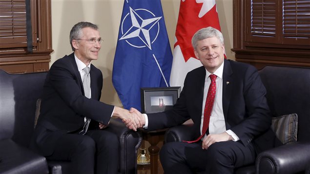Le secrétaire général de l'OTAN, Jens Stoltenberg et le premier ministre Stephen Harper le 23 mars dernier dans la capitale canadienne.