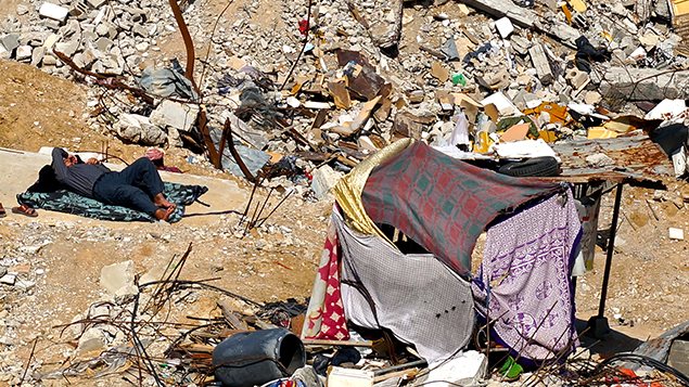 أحد مشاهد الدمار في غزة