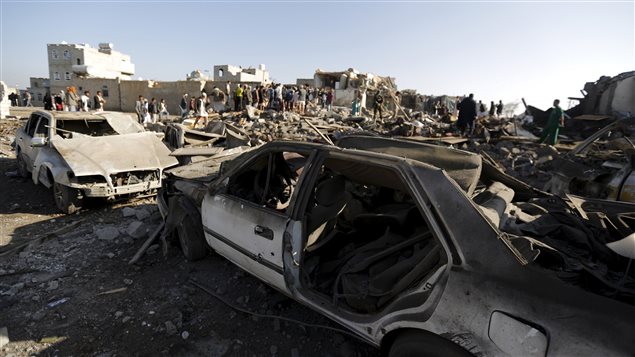 La capital de Yemen, Sanaa, destruida por misiles lanzados por Arabia Saudita