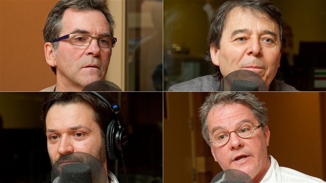 De gauche à droit et de haut en bas : l'intervenant Luc Lacroix, le réalisateur Joël Bertomeu ainsi que deux participants à <i>Ni rose, ni bleu... la suite</i> : Ian Olivieri et Jean-François Beauregard De gauche à droit et de haut en bas : l'intervenant Luc Lacroix, le réalisateur Joël Bertomeu ainsi que deux participants à <i>Ni rose, ni bleu... la suite</i> : Ian Olivieri et Jean-François Beauregard