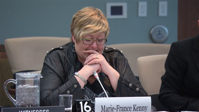 C'est avec beaucoup d'émotion que la présidente de la FCFA, Marie-France Kenny, a parlé devant un comité parlementaire des défis liés à l'immigration francophone au Canada.