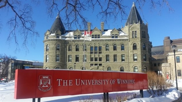 L’Université de Winnipeg accepte de rendre obligatoires un ou des cours en études autochtones pour tous ses étudiants 