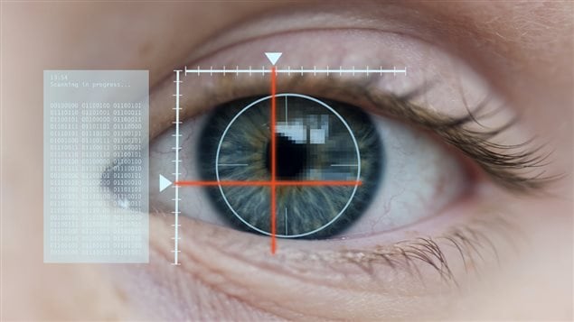 La biométrie utilise les caractéristiques individuelles - comme les empreintes digitales et la reconnaissance de l'iris ou du visage - afin d'identifier des personnes.