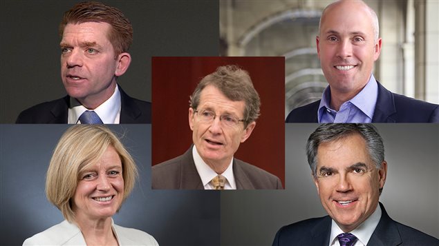 Brian Jean, chef du parti Wildrose; Greg Clark, chef du Parti albertain; David Swann, chef du Parti libéral; Rachel Notley, chef du Nouveau Parti démocratique; Jim Prentice, chef du Parti progressiste-conservateur.
