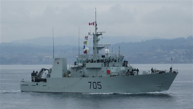 El guardacostas canadiense NCSM Whitehorse
