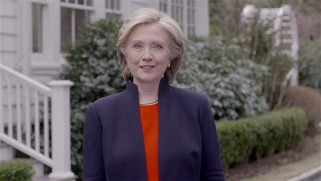 Hillary Clinton tal como aparece en el video donde anuncia su postulación.