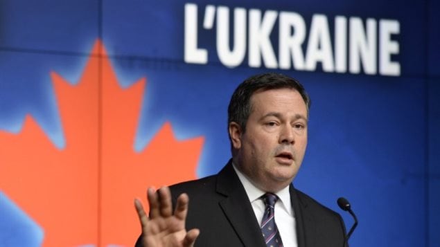 Le ministre de la Défense, Jason Kenney, lors de l'annonce d'envoi de troupes canadiennes en Ukraine.PHOTO ADRIAN WYLD, LA PRESSE CANADIENNE