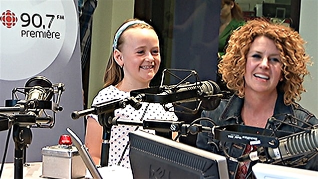 Nathalie Carrière et sa fille Charlotte, 8 ans, qui est en rémission du cancer. Nathalie Carrière et sa fille Charlotte, 8 ans, qui est en rémission du cancer.