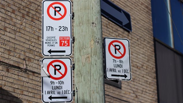 La ville de Montréal veut gérer le stationnement de façon stratégique et faciliter la tâche aux automobilistes souvent obligés de circuler trop longtemps à la recherche d'une place disponible. 