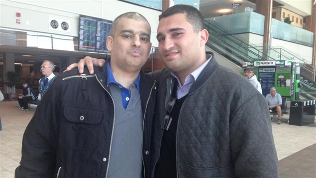 Les deux frères Abuquta se retrouvent à Halifax après 10 ans. 