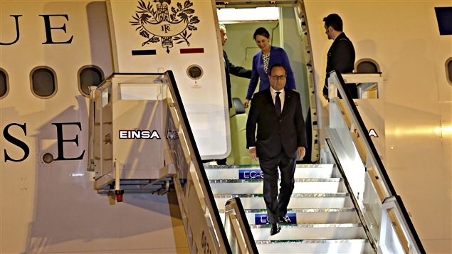 Francois Hollande en su llegada a La Habana