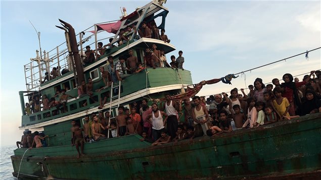 Des migrants rohingyas et bangladais