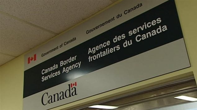 Personnes sans statut : des pressions de l’Opposition officielle pour que le gouvernement assouplisse les règles 