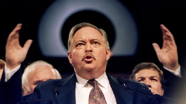 Jacques Parizeau s'adresse à ses partisans après son élection en 1994.