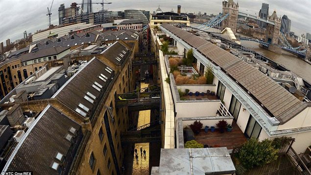 If the story of the gold streets weren't enough, residents in London woke today to find that at least one street was golden. The cobbled streets of Shad Thames were transformed from their iconic look to resemble the precious metal in a cellphone marketing stunt