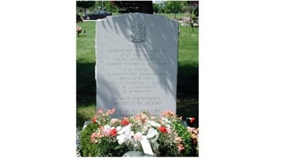 The University of Ottawa memorial stone at Pinecrest Cemetery.