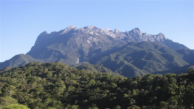 Le mont Mont Kinabalu en Malaisie