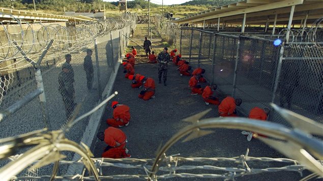 Detenidos en Guantánamo en 2011. 