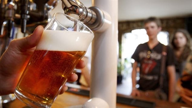 Some Canadian students eat more, some eat less before they go drinking, according to a recent study. The reasons why could help tailor harm prevention programs.