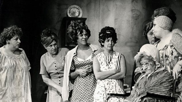 Une partie de la distribution des <em>Belles-soeurs</em> en 1968