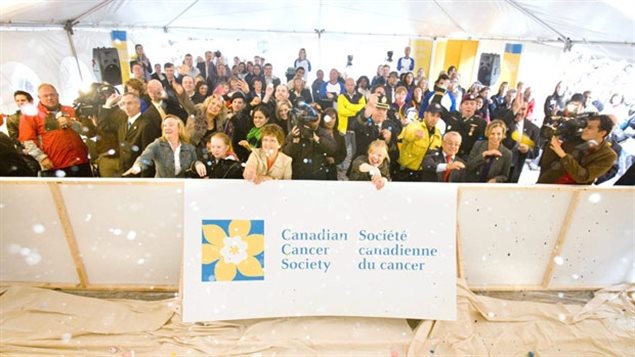 The Canadian Cancer Society wants political parties to focus on health care in the coming election campaign.