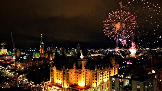 Les feux d’artifice à Ottawa, lors de la fête du Canada en 2015