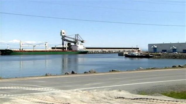 مرفأ بللون Belledune في رستيغوش في مقاطعة نيوبرنسويك