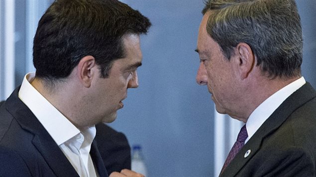 Primer ministro griego Alexis Tsipras y el presidente del Banco Central Europeo Mario Draghi