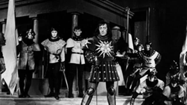 Alec Guiness in Richard iii from 1953