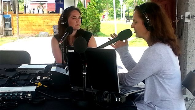 Sophie-Andrée Blondin avec Karine Savary, archiviste et historienne à la Société d’histoire de Sherbrooke Sophie-Andrée Blondin avec Karine Savary, archiviste et historienne à la Société d’histoire de Sherbrooke