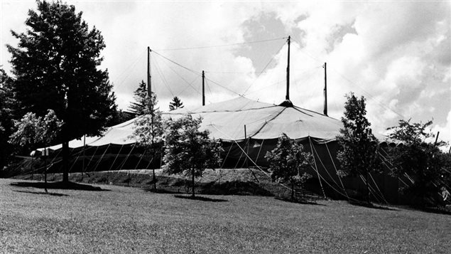 For the first Stratford Shakespeare Festival in 1953, a circus tent was brought from Chicago and raised on a hillside.