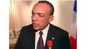 Canadian Mohamed Chelali honoured at the French consulate in Vancouver for thwarting an assassination attempt on French President Chirac in 2002. A Portuguese man was also honoured for his part in that event.