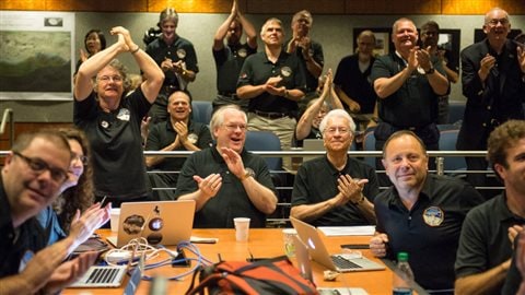 Les responsables de New Horizons se réjouissent du succès de la mission.