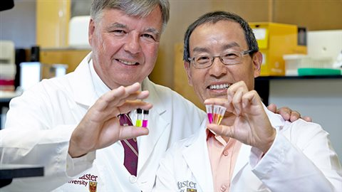 Gastroenterologist Bruno Salena and biochemist Yingfu Li are developing fluorescent DNAzymes that will detect cancer markers in stool samples. If cancer is present, the molecules will glow, leading to early treatment and better outcomes for patients. -
