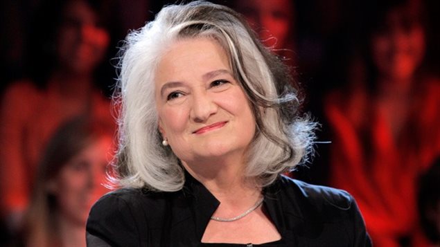 L'auteure Marie Laberge sur le plateau de l'émission <em>Tout le monde en parle</em>, en octobre 2013 L'auteure Marie Laberge sur le plateau de l'émission <em>Tout le monde en parle</em>, en octobre 2013