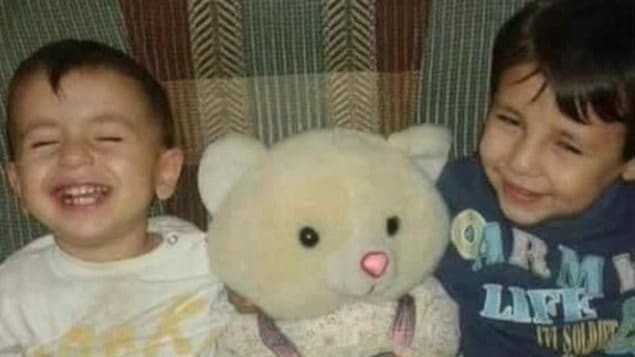 Sur cette photographie de famille non datée, Alan et Galib Kurdi - ( Tima Kurdi - La Presse Canadienne)